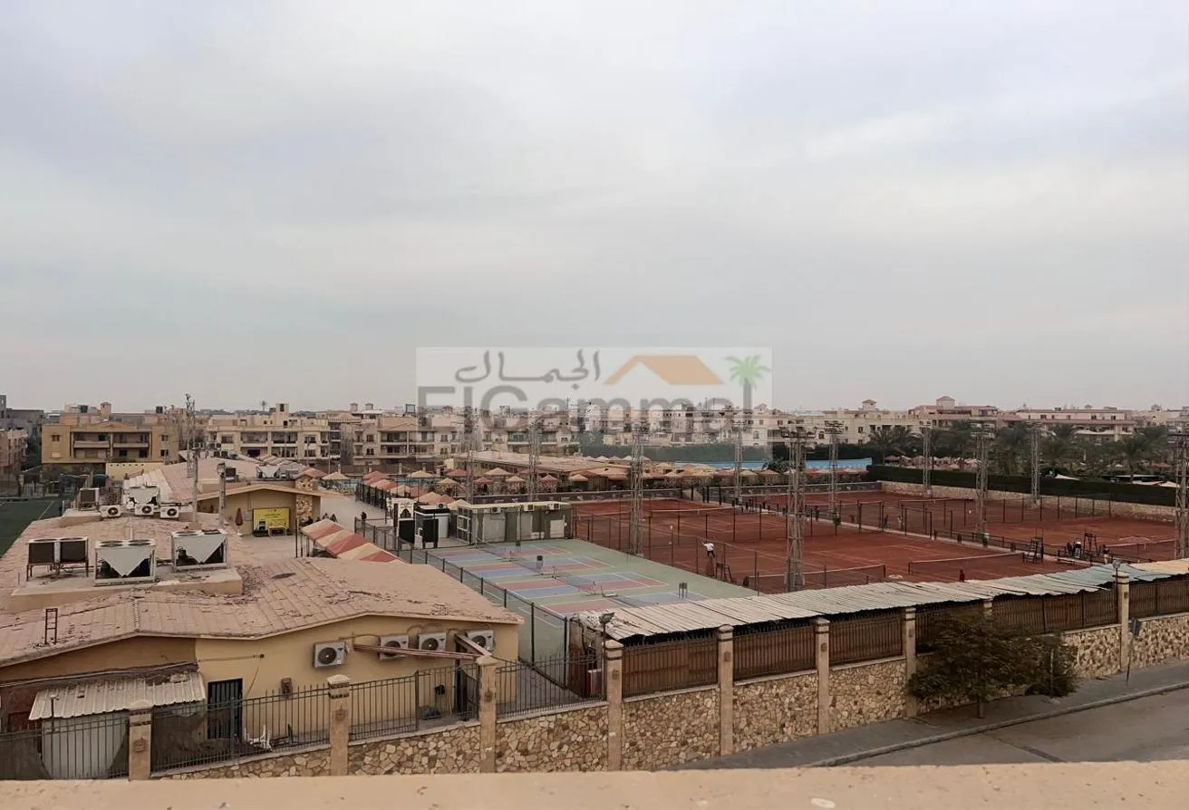 Sale in El Nakheel: رووف مميز للبيع بكمبوند النخيل _ التجمع الاول