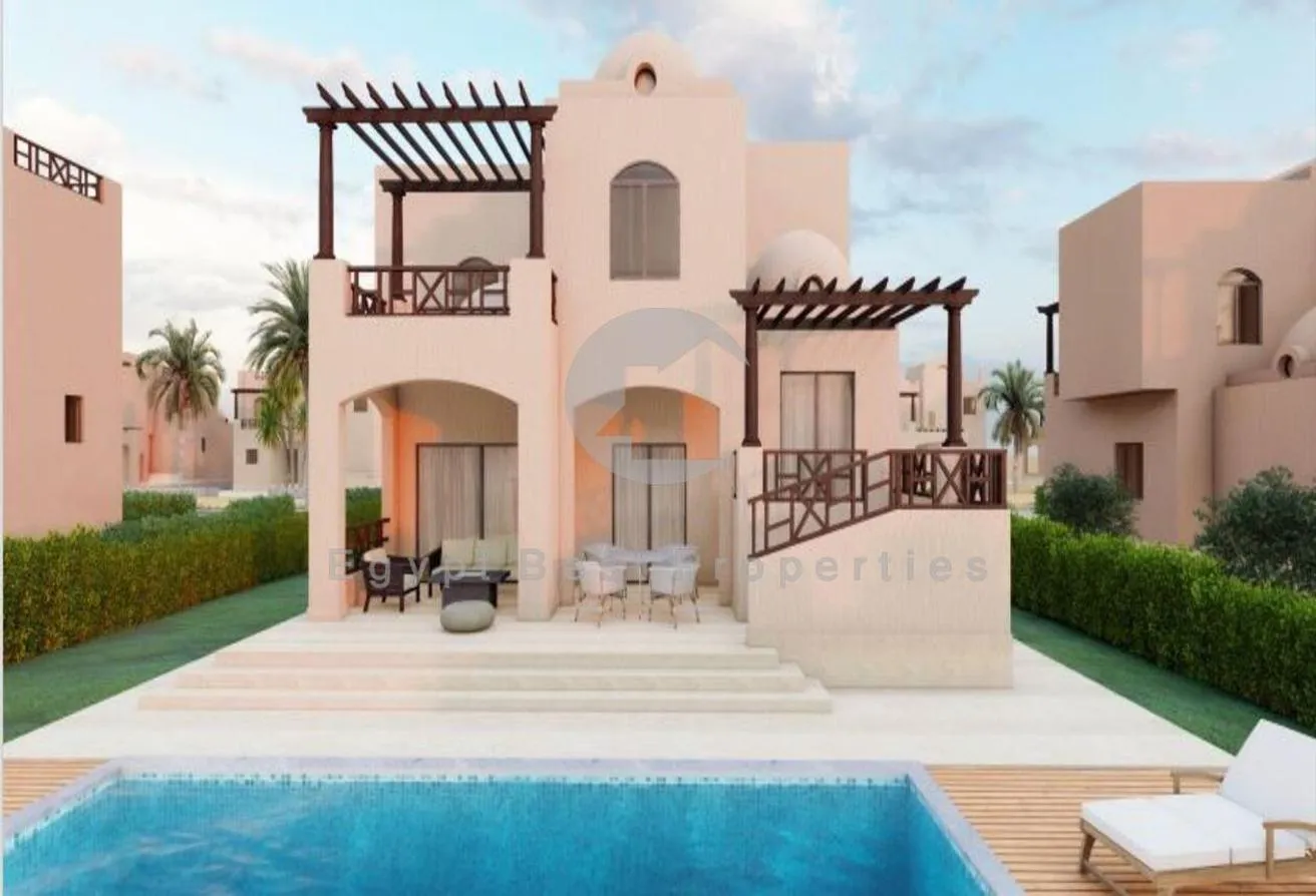 Sale in North Bay: Standalone One story Villa, Panoramic Sea View.