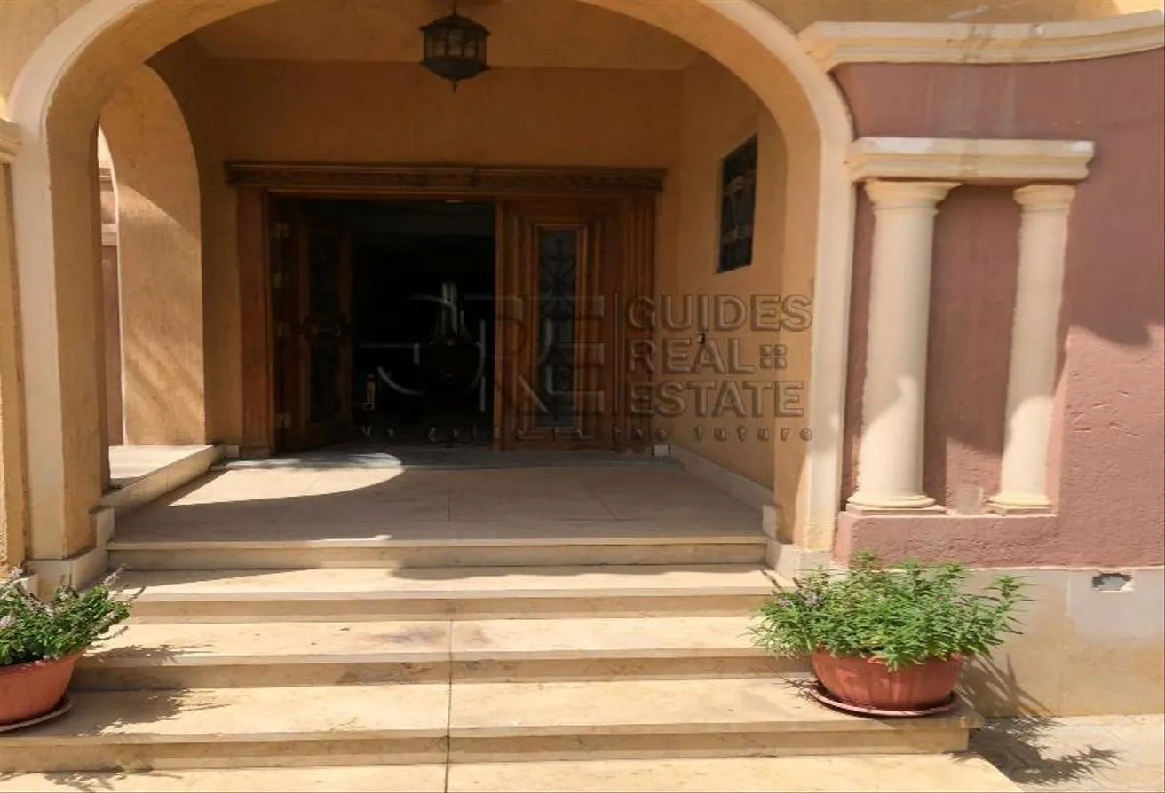 Sale in West Gate: Townhouse for sale in West Gate Compound, super de