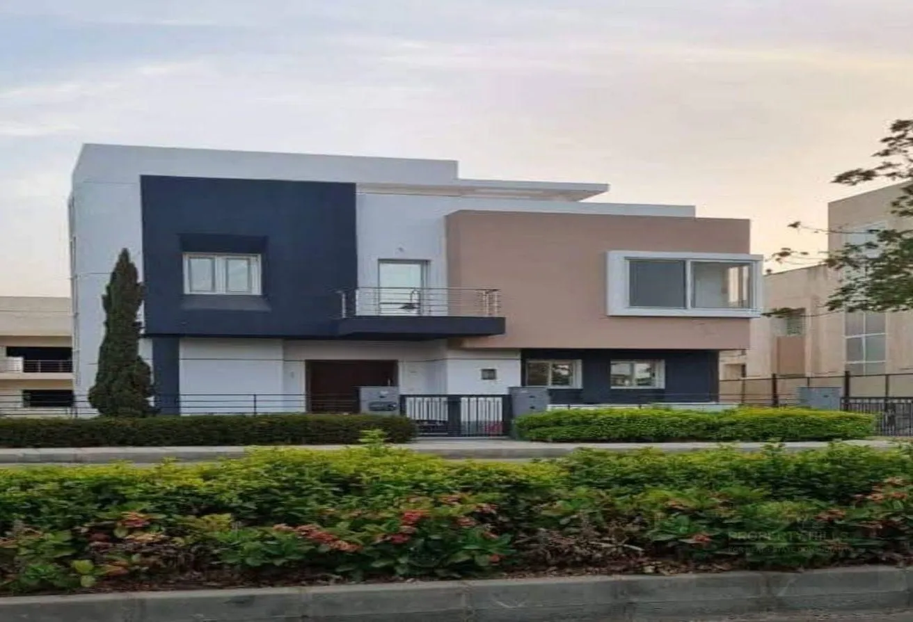 Sale in Rock Eden: Ready to move 538m villa near Mall of Egypt 10 Yrs
