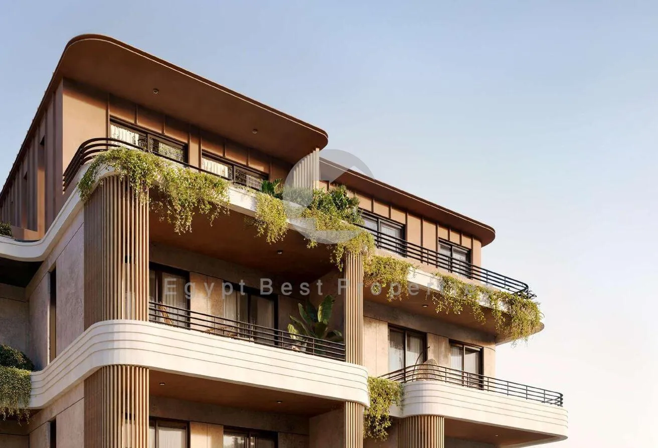Sale in Solana East: First phase of compound finished apart with 2M DP