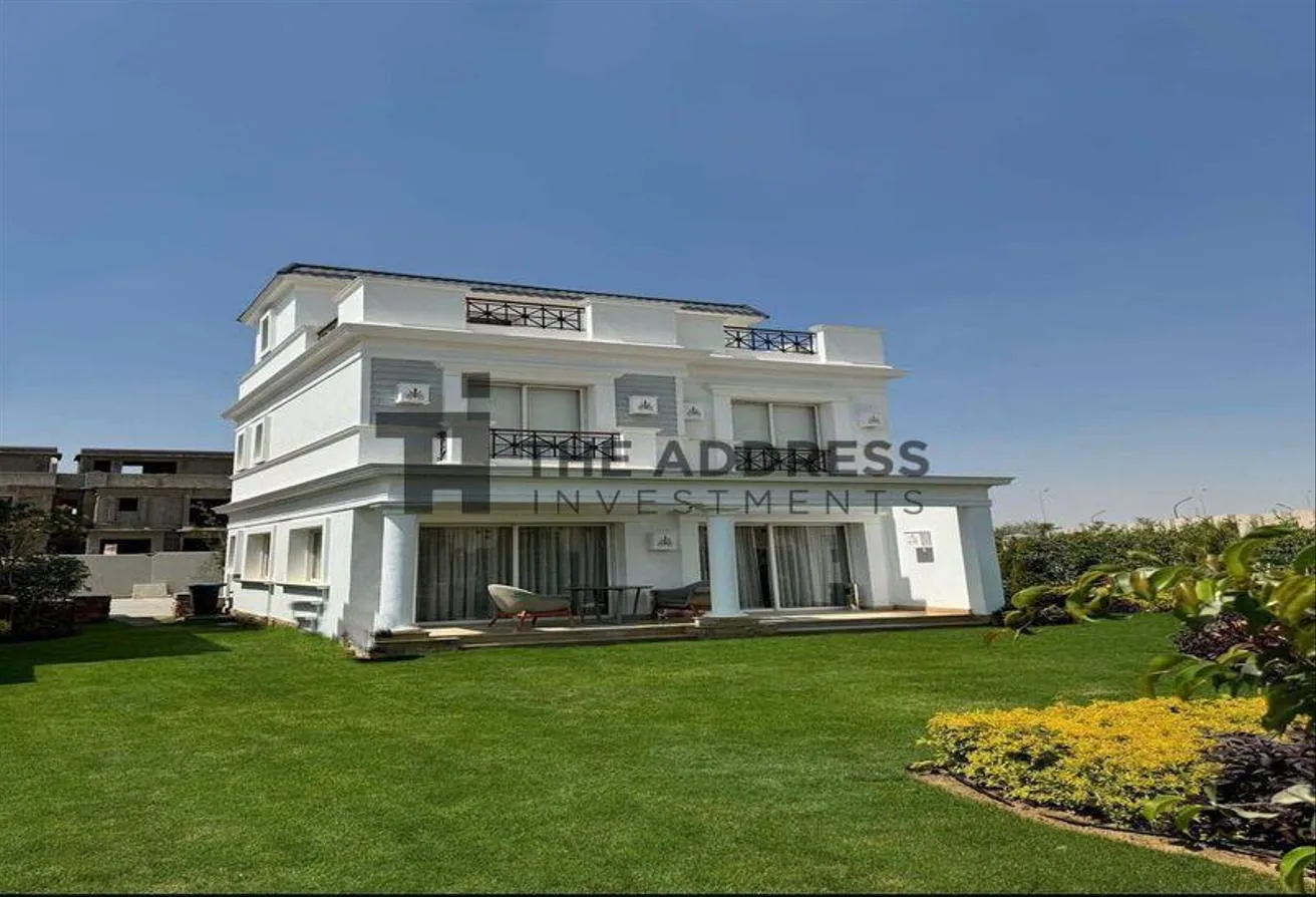 Sale in Mountain View iCity: Twin house 220m 1,800,000 DP installment 7 years