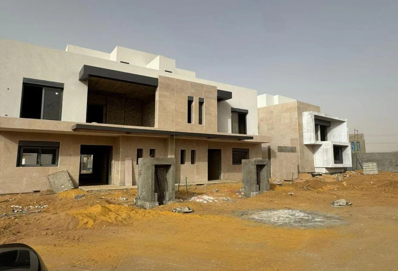 Sale in Etapa: Town Corner with Pool | 3month Delivery | Installs