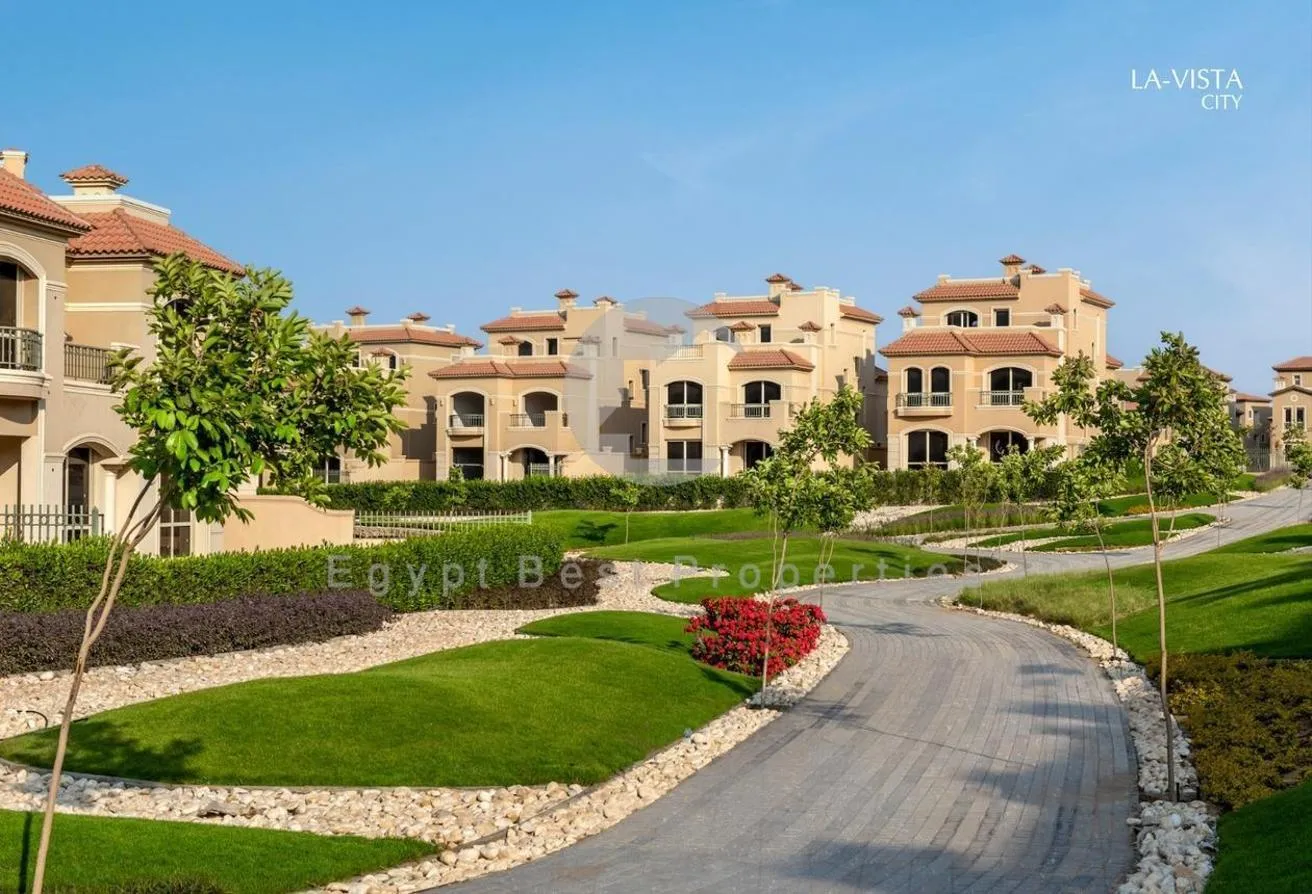Sale in Mivida: 10 Years Instilments | 4-Bed Duplex Garden
