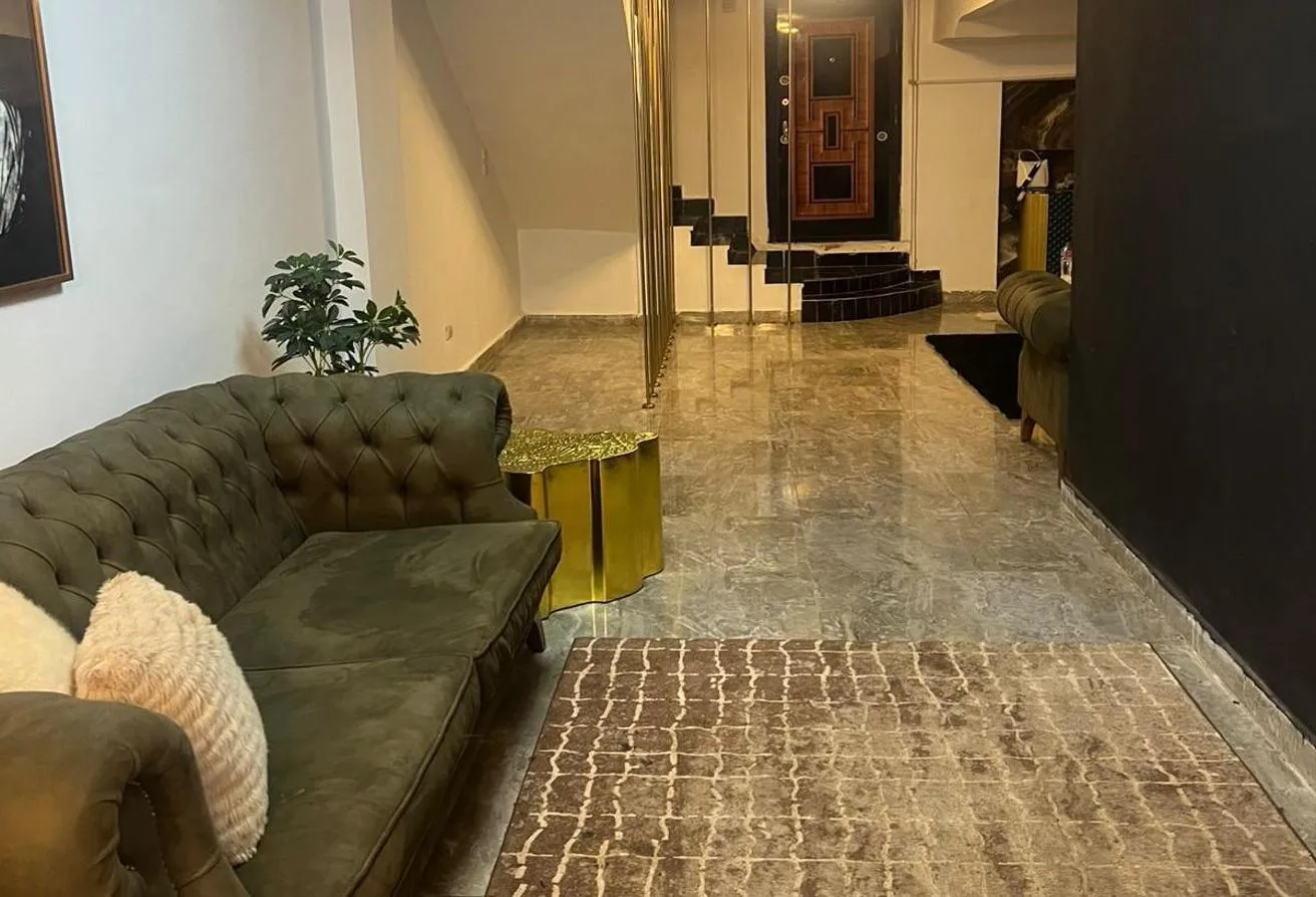 Gallery Image 10