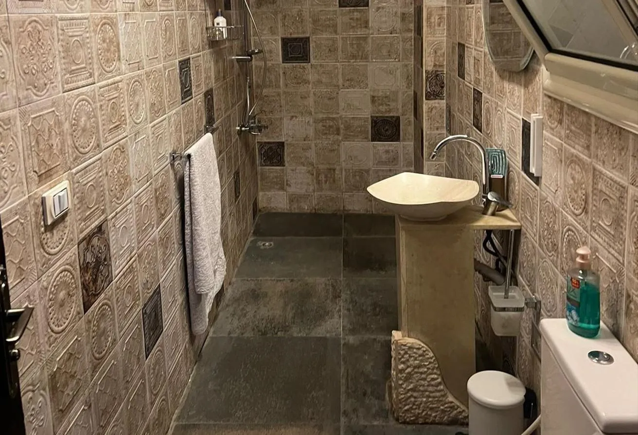 Gallery Image 9