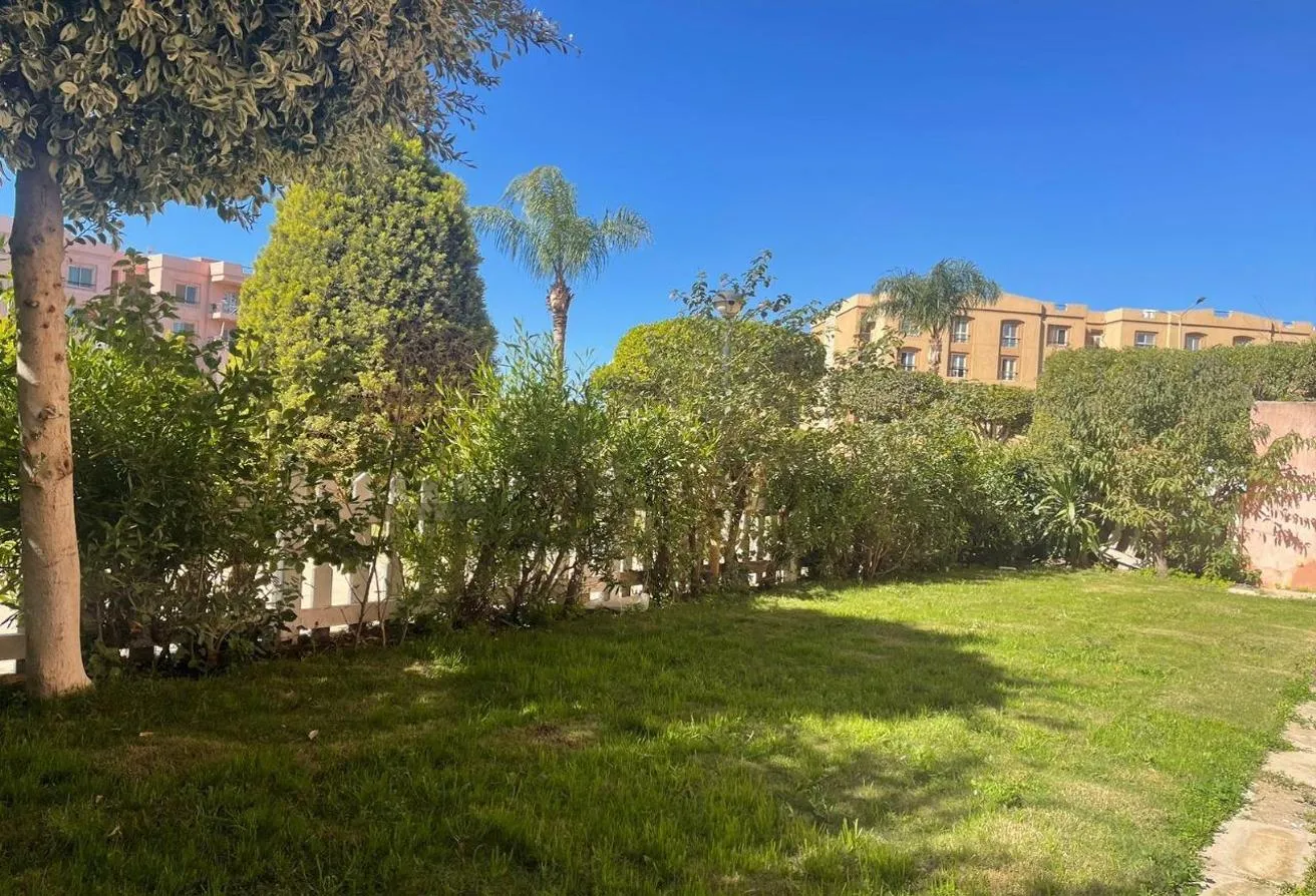 Sale in Al Rehab: Apartment for sale in Rehab 90m undermarket price