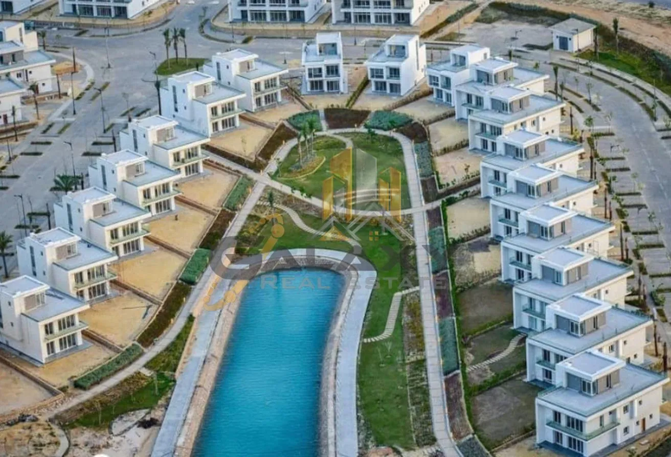 البيع في مازيرين: فيلا مستقلة للبيع متشطبة لوكيشن مميز | بالتقسيط 