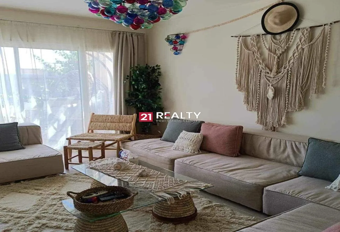 Sale in Veranda: Furnished one BR penthouse for sale in Veranda