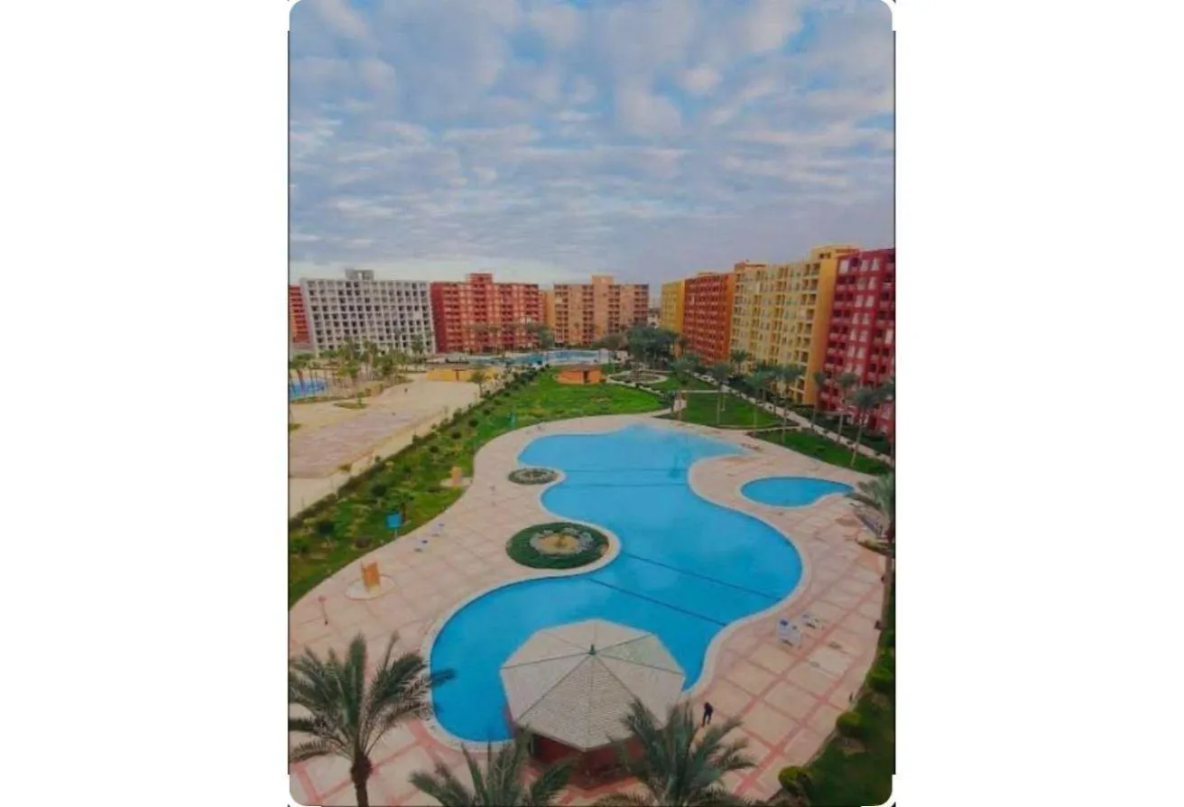 Sale in Rhodes North Coast: شاليه للبيع في بورتو جولف العلمين - استلام فوري