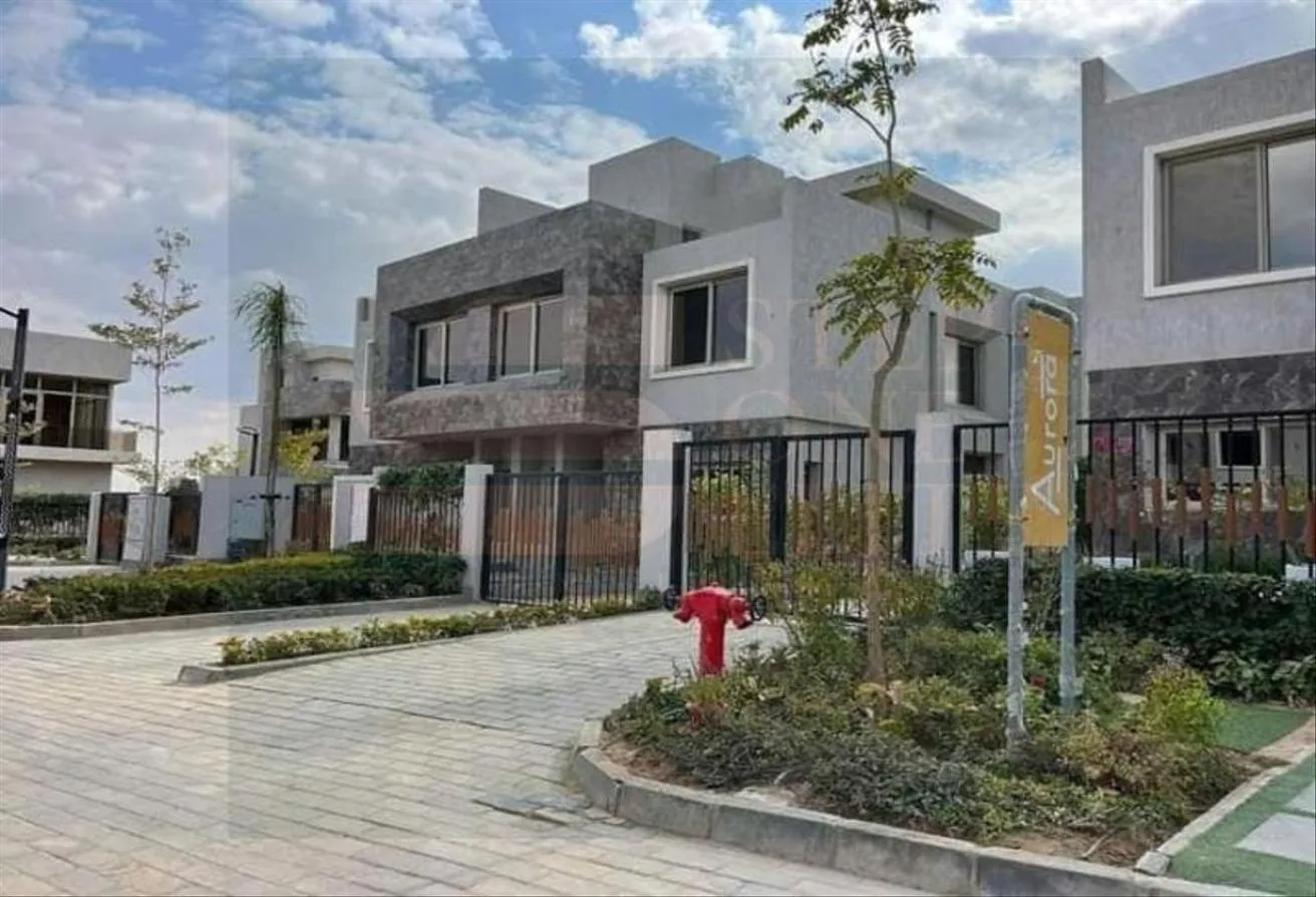 Sale in Sun Capital: Villa sale 400m+G 350m with a view of the pyramids
