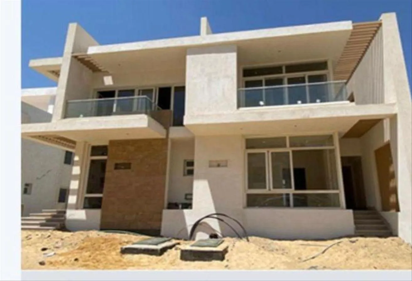 Sale in Mountain View iCity: Twin House with Immediate Delivery in Mountain Vie