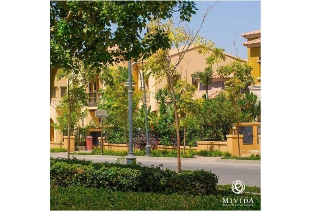 Sale in Mivida: Clinic for sale 40meters - Mivida - Fully Finished