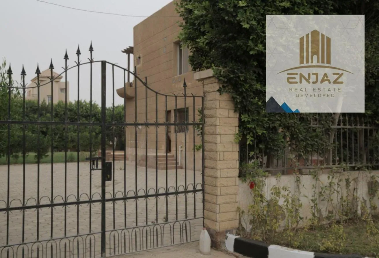 Sale in Loaloat Al Shorouk: شقة للبيع في الحي التاني مجاوره اولي في الشروق