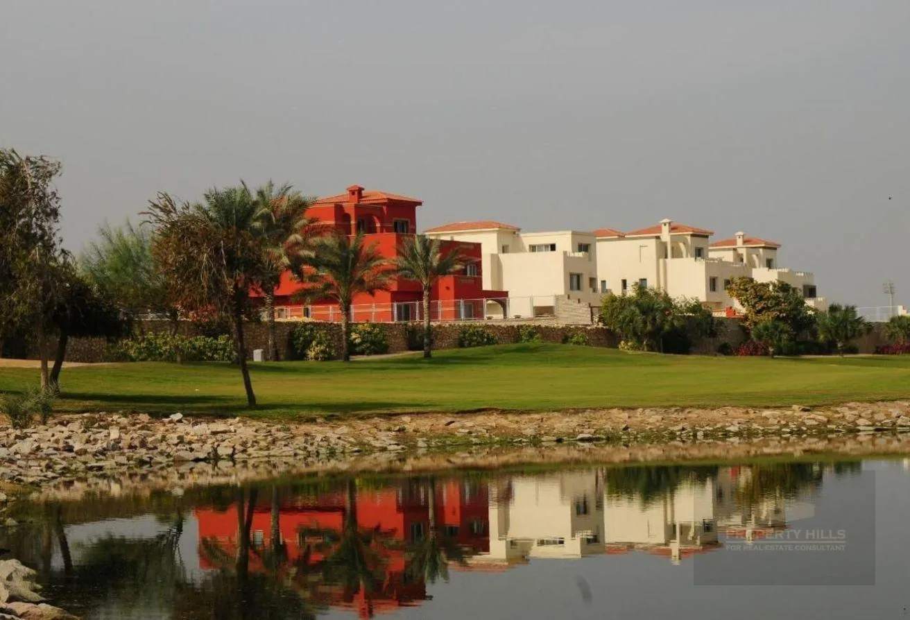 Sale in Bamboo Palm Hills: Villa 1185m Immediate Delivery In Palm Hills Inst.