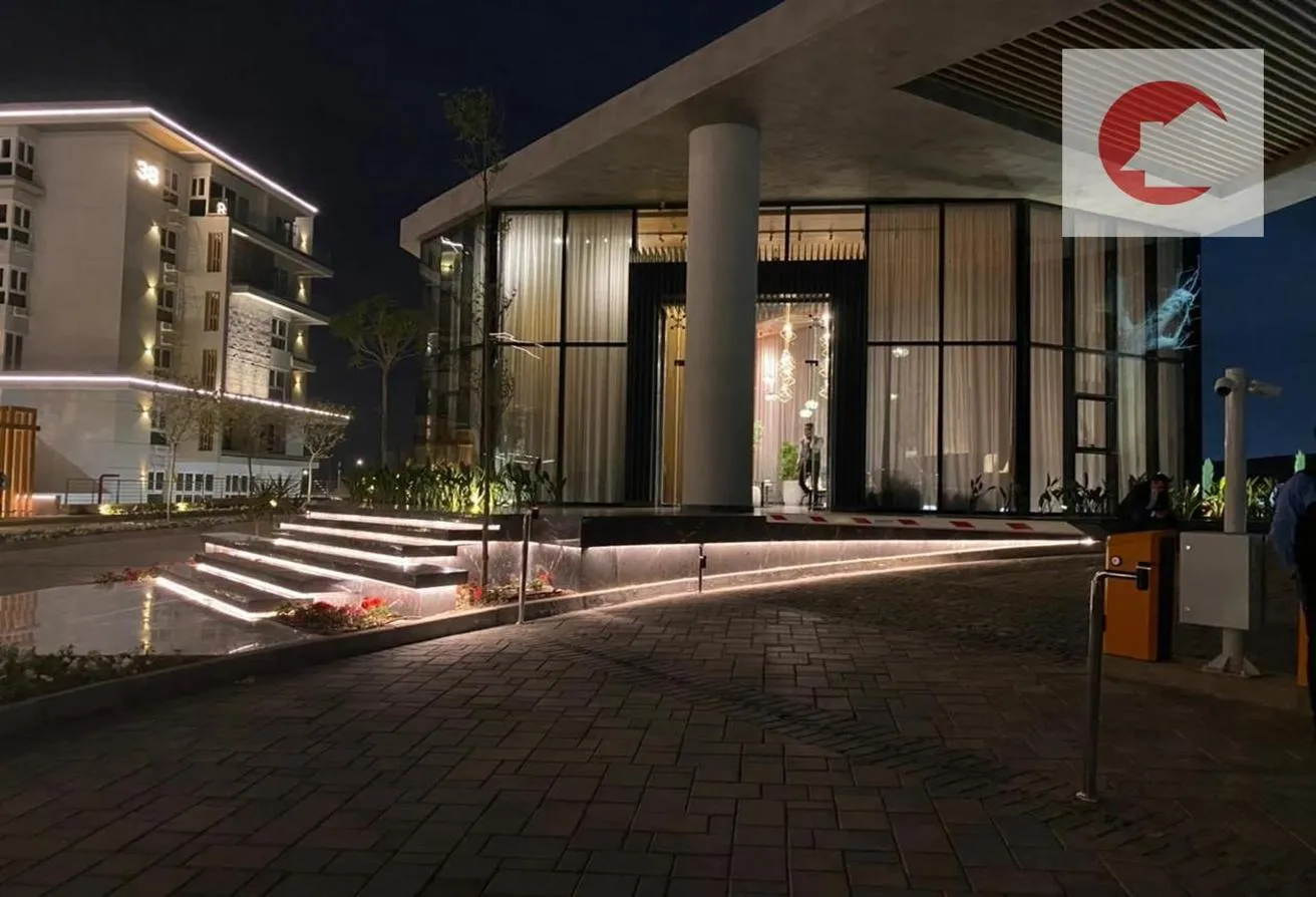 Sale in Mountain View iCity: Palace For Sale  Ready To Move  10%DP 8 Years