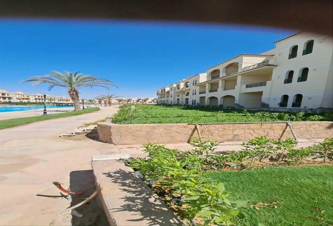 Sale in Palm Beach: شاليه مميز جدا وفيو اكثر من رائع في قلب السخنه