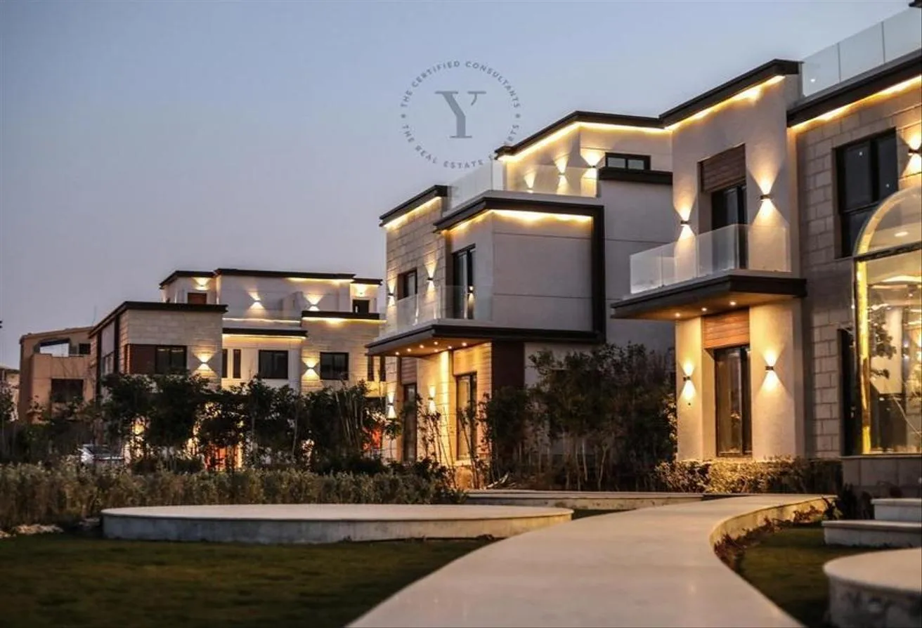 Sale in Azzar: Apartment With190k Down Payment in Dijar New Cairo