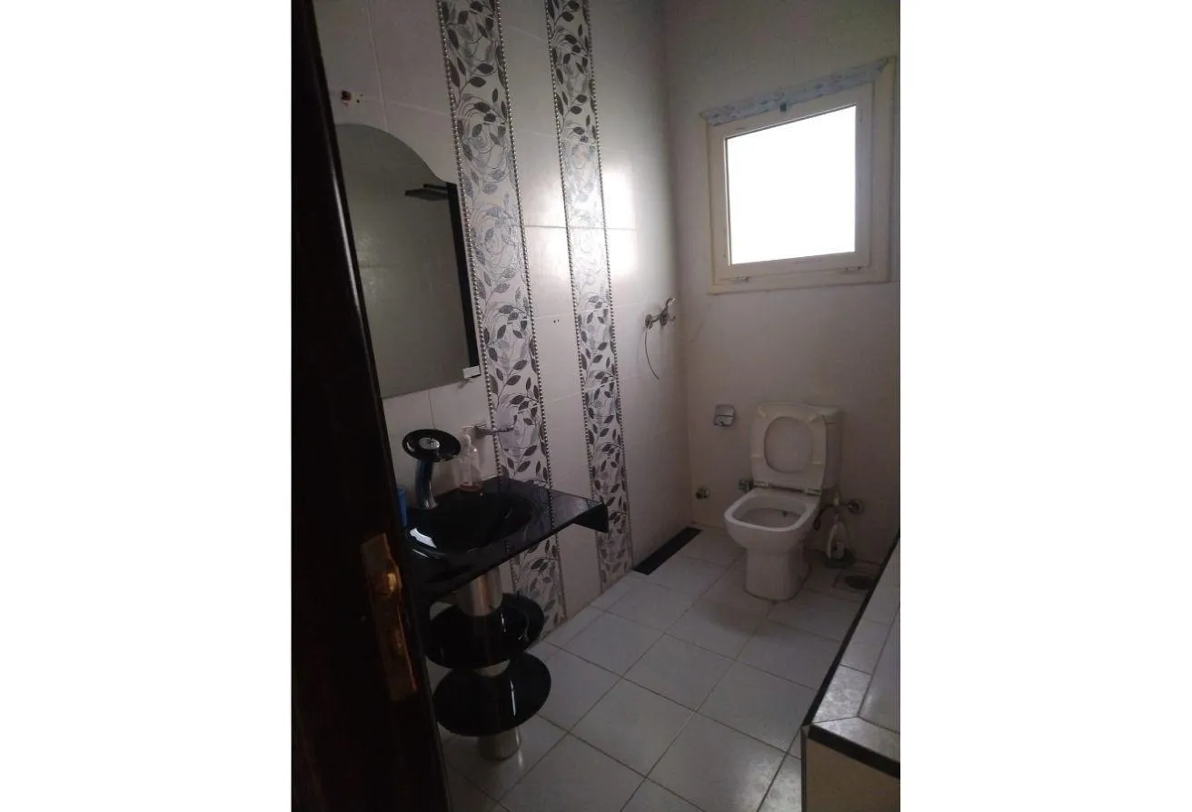 Gallery Image 9