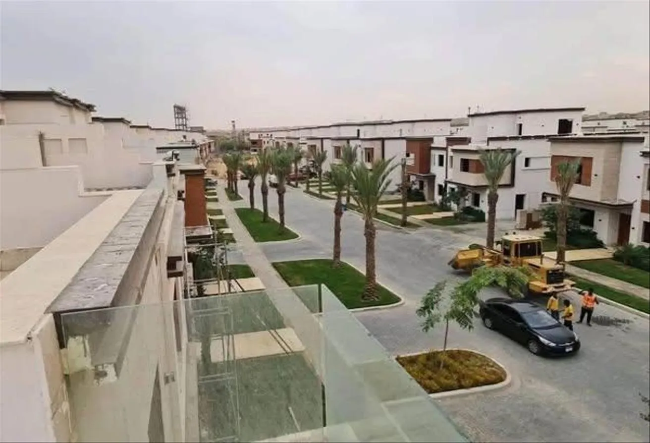 Sale in Azzar: 3bd apartment in digar installments over 12 years