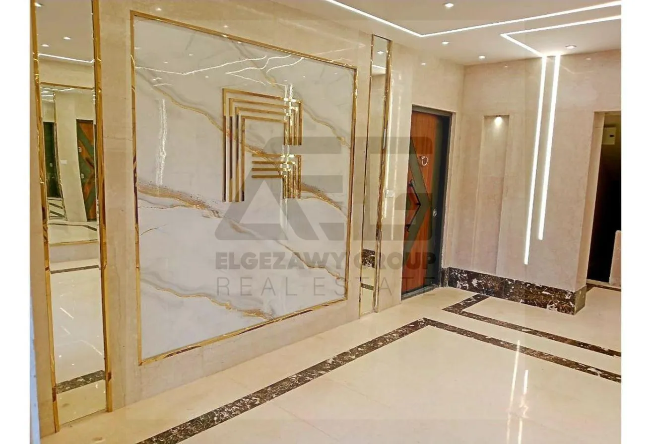 Sale in Tamr Hena: Villa for sale in Golden Square