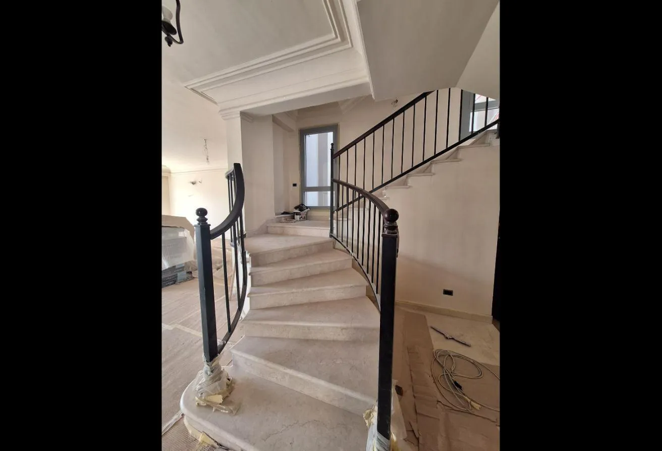 Rent in Katameya Gardens: Villa for rent semi-furnished in Garden Katameya