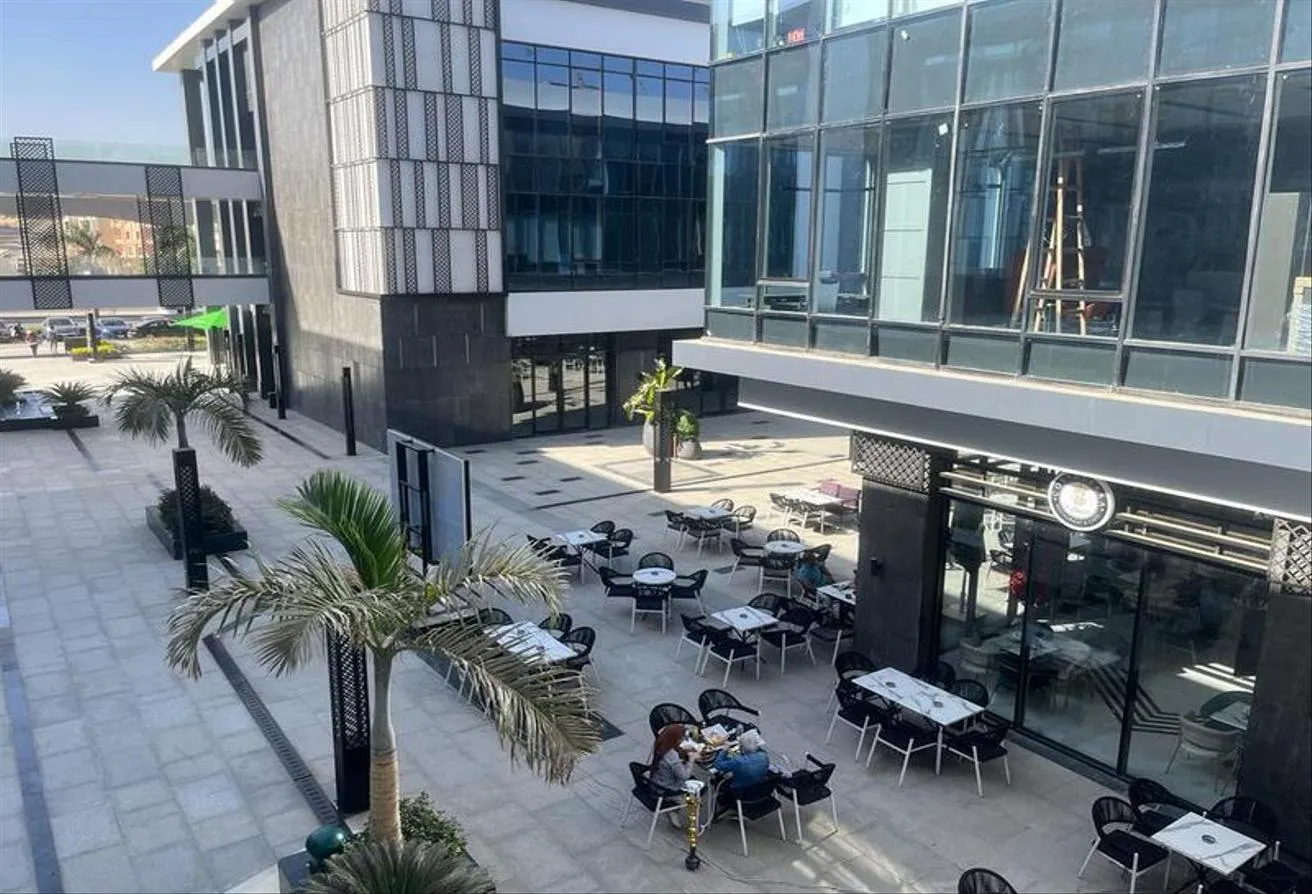 Rent in Agora Commercial Complex: SHOP FOR RENT IN AGORA COMMERCIAL COMPLEX, 5TH SET