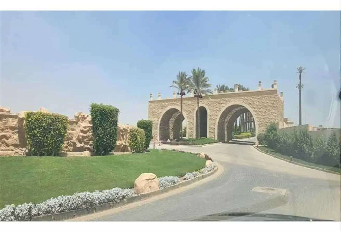 Sale in Stone Residence: Resale  villa for sale in Stone Residence,