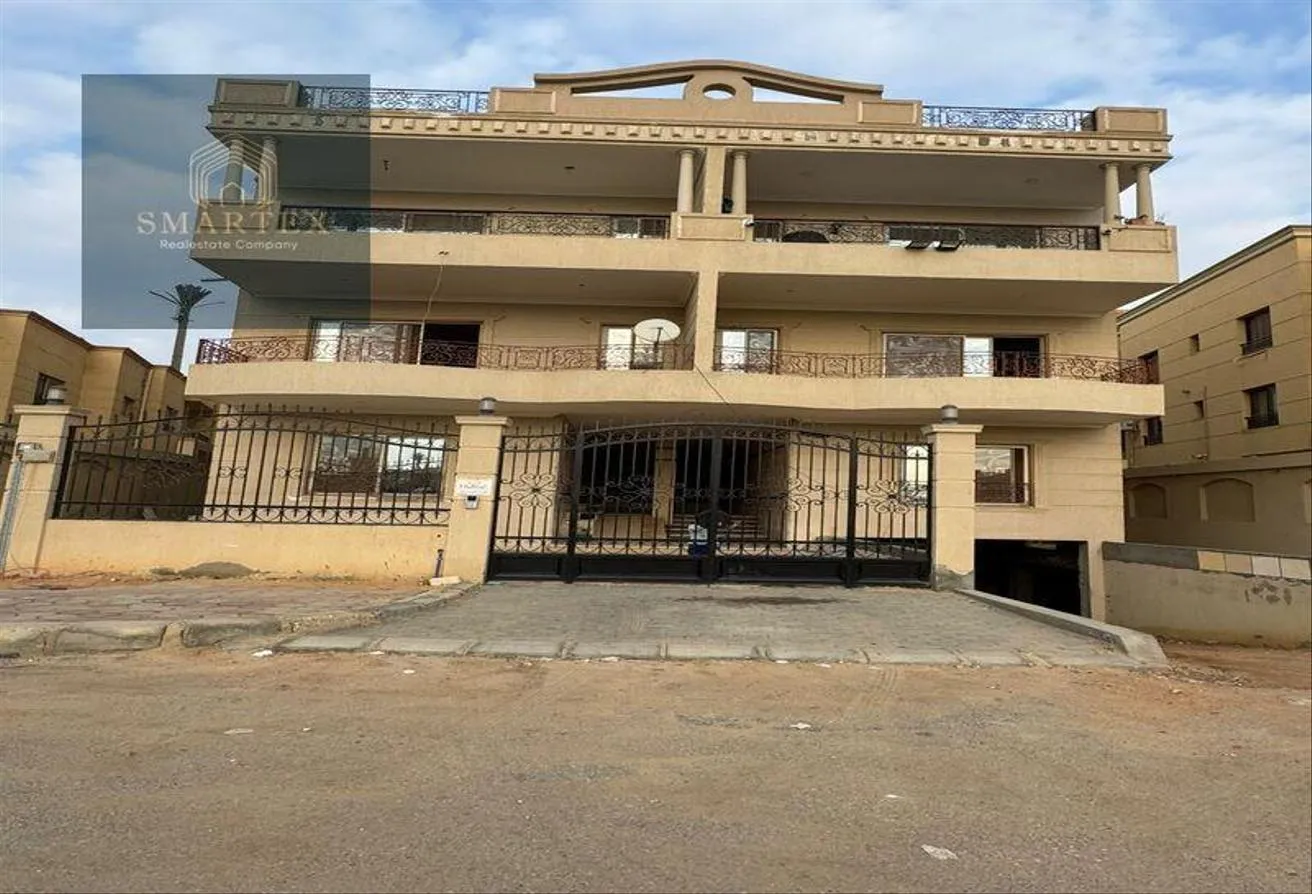 Sale in El Nady District: Duplex in the club district_Open view