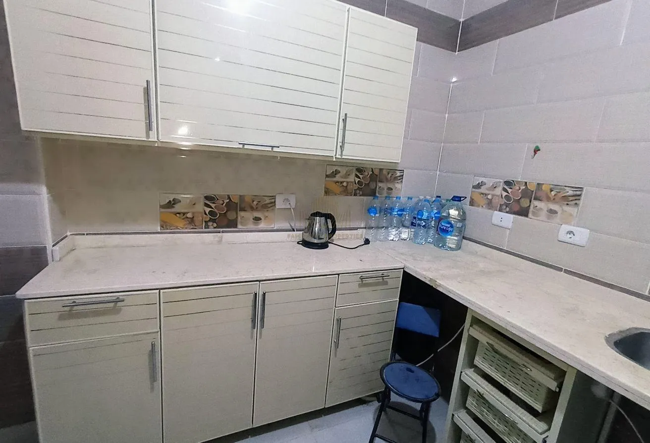 Rent in Dar Misr: شقه للايجار مفروشه ٣ غرف كمباوند دار مصر القرنفل