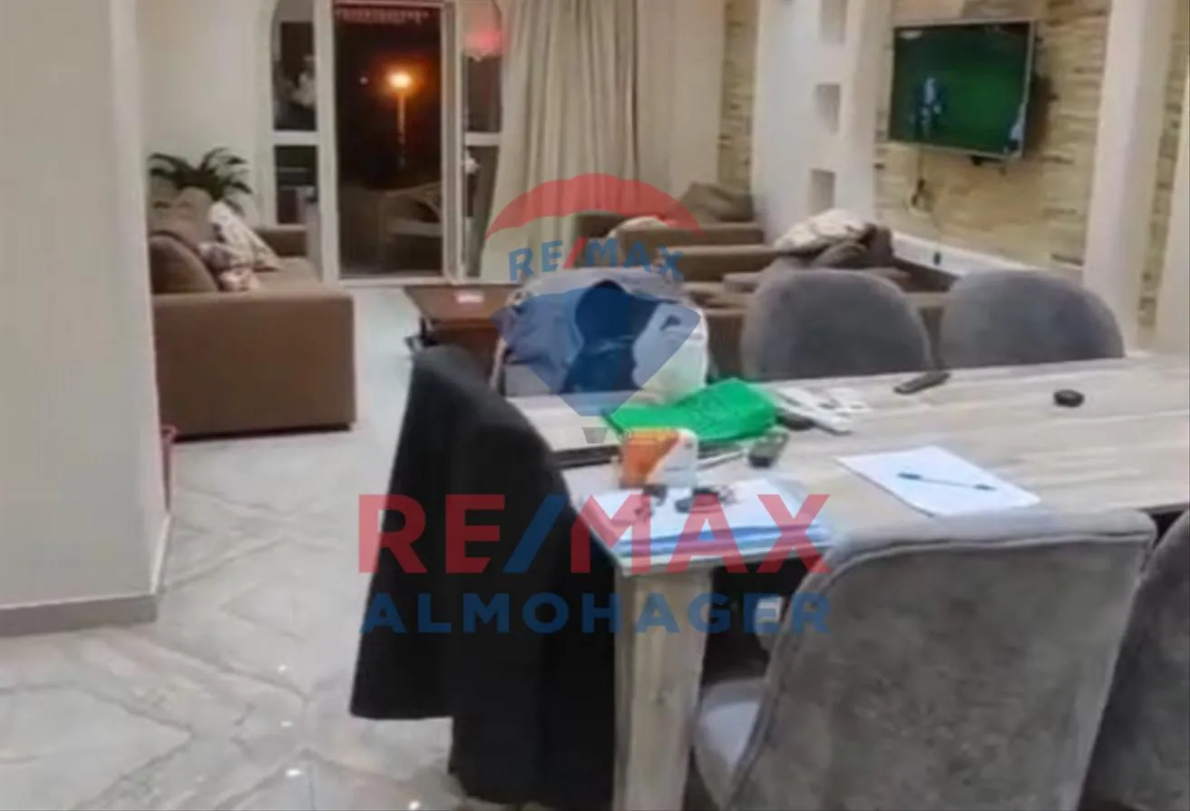 البيع في لازورد: شقة مفروشة للبيع بالأجهزه والتكييفات - أسانسير 