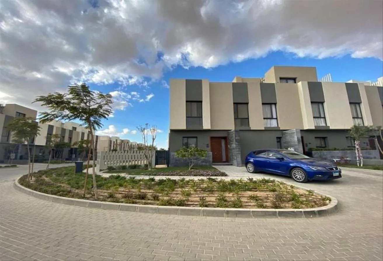 Sale in Al Burouj Compound: Villa for sale, immediate delivery, in Al Burouj