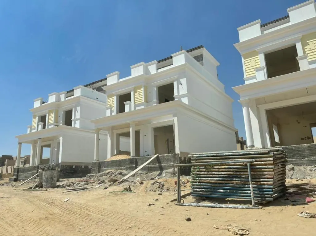 Half floors for sale in 6 October City - 2 half floors for sale Egypt