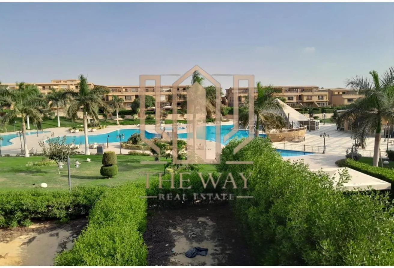 Sale in Pyramids Walk: One-Story Villa 610m by Hassan Allam Zayed (Inst.)