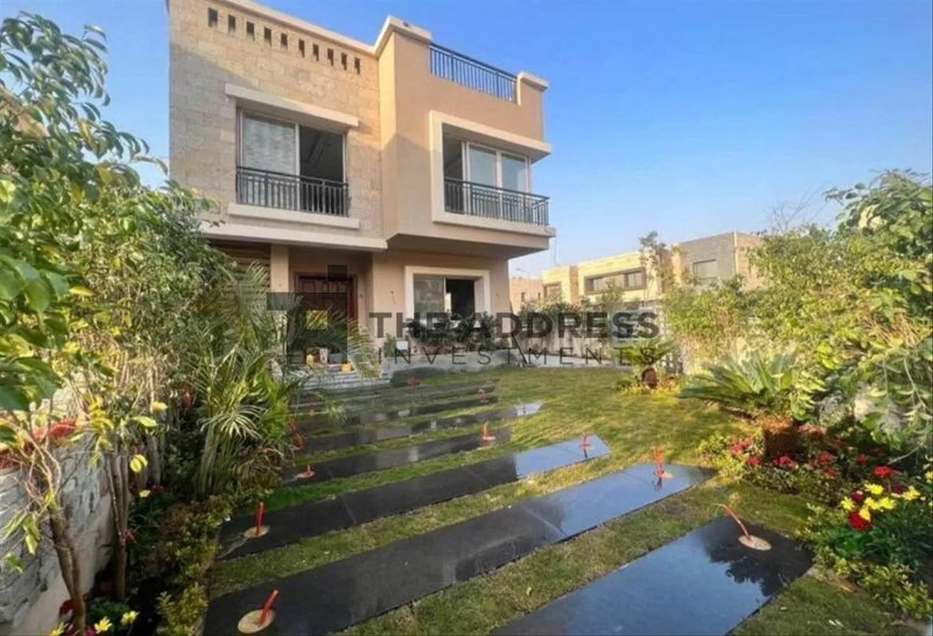 Sale in Moon Valley: Standalone minuntes to AUC 5%DP installment 10year