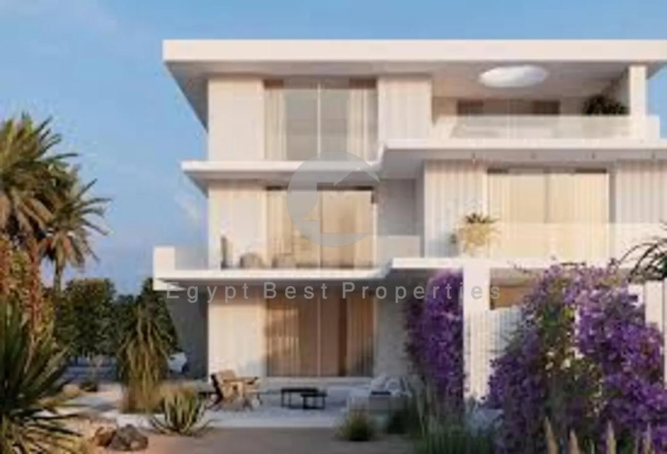 Sale in Blanca Gardens: prime location Sea view villa with 10%d.p over 7y