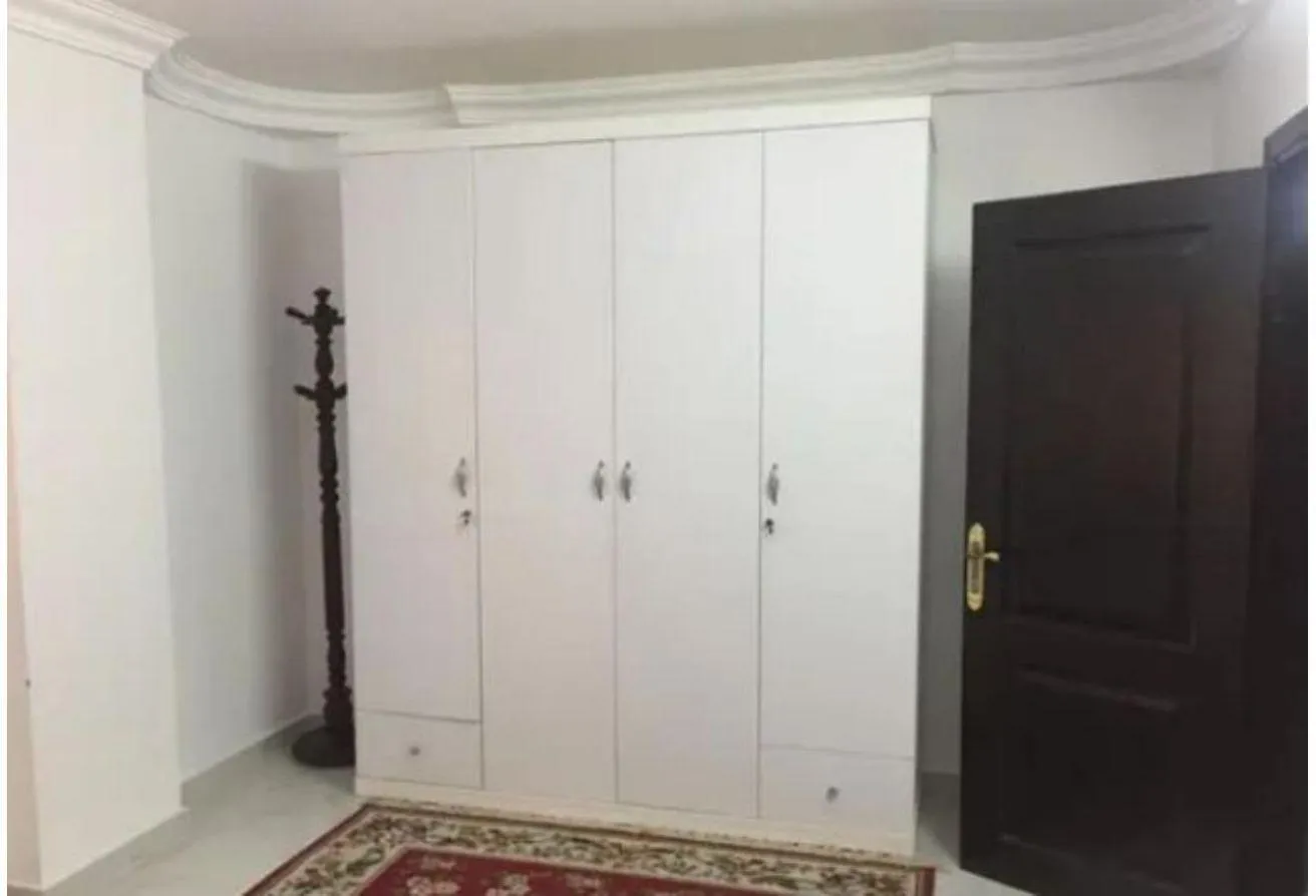 Rent in Al Fardous City: شقة مفروشة للإيجار اليومي في كمبوند الفردوس