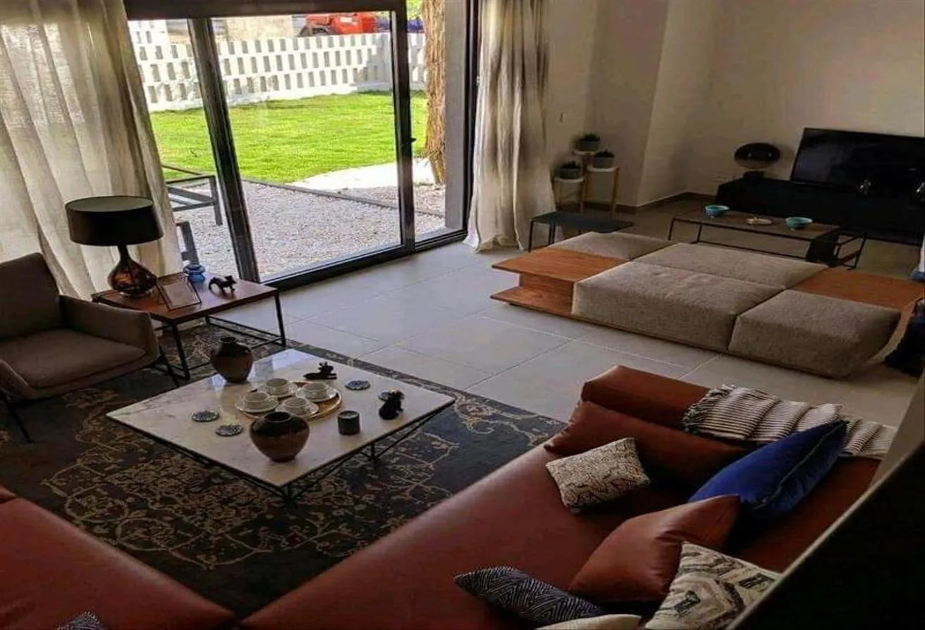 Sale in Al Burouj Compound: Villa for sale in Al Burouj Compound in Al Shorouk