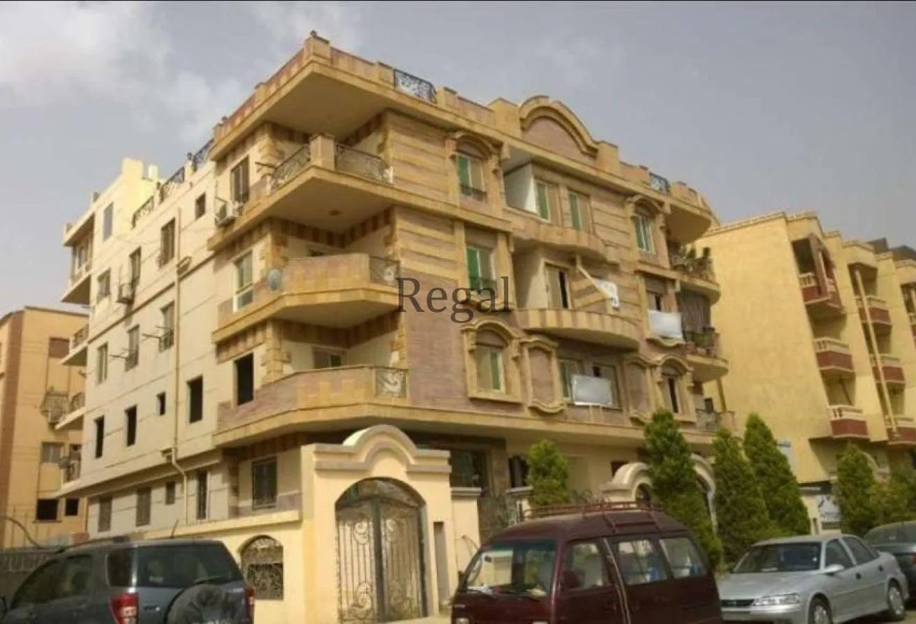 Sale in Belva: شقة تمليك في الحي العاشر - أمام قسم الشيخ زايد