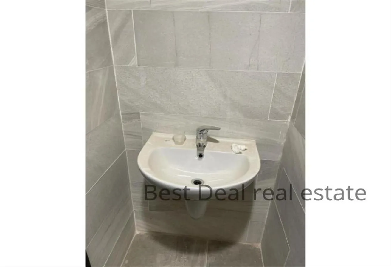 Gallery Image 15