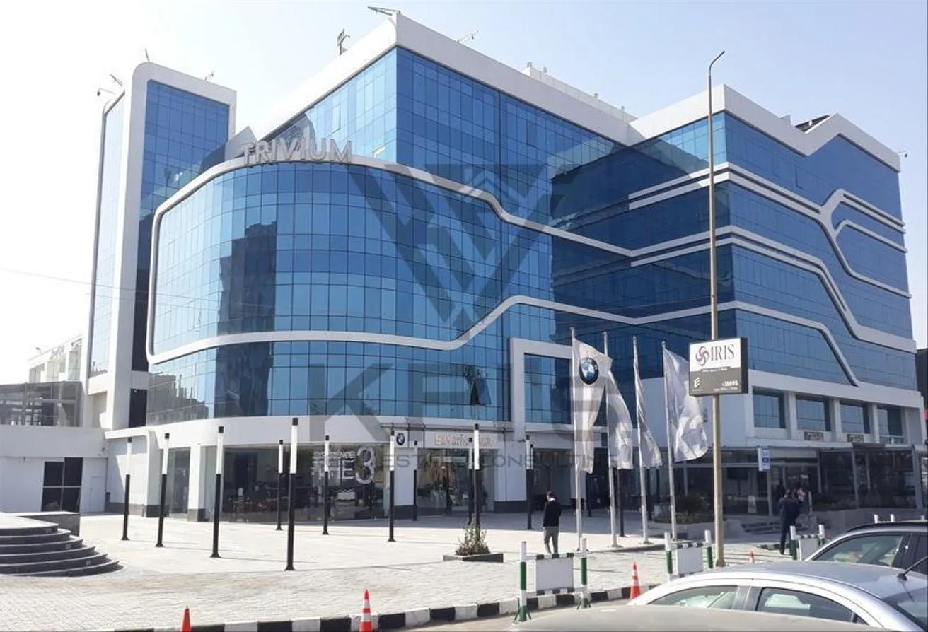 Rent in Trivium Business Complex: Office inbest administrative building in North90th