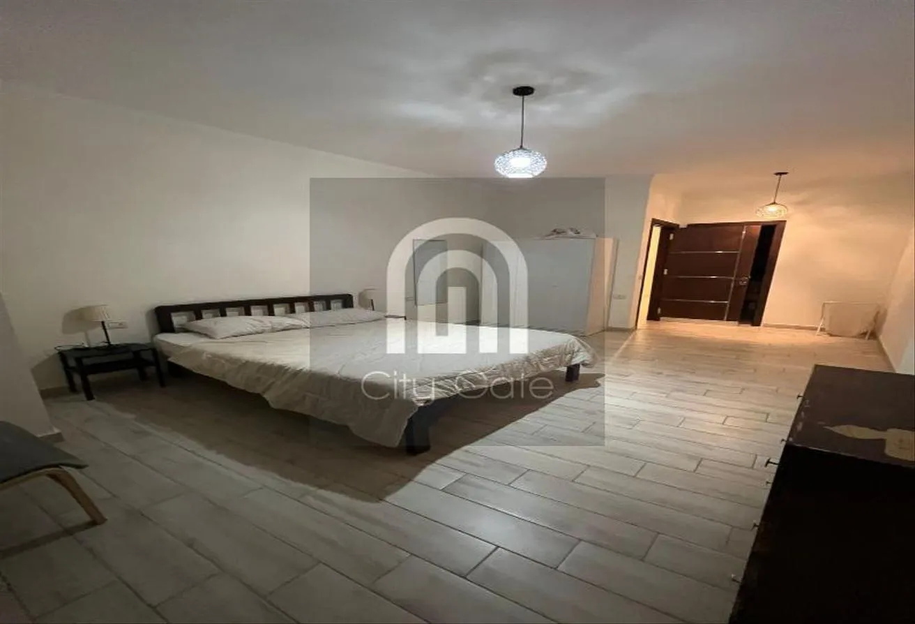 Rent in El Banafseg 9: شقة 200 م في البنفسج عمارات التجمع الخامس