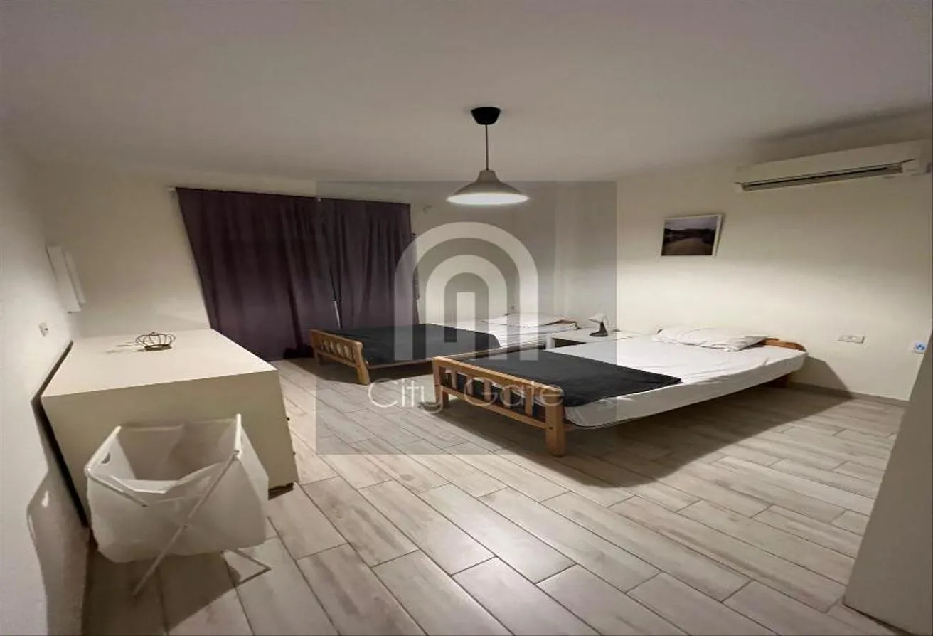 Gallery Image 9