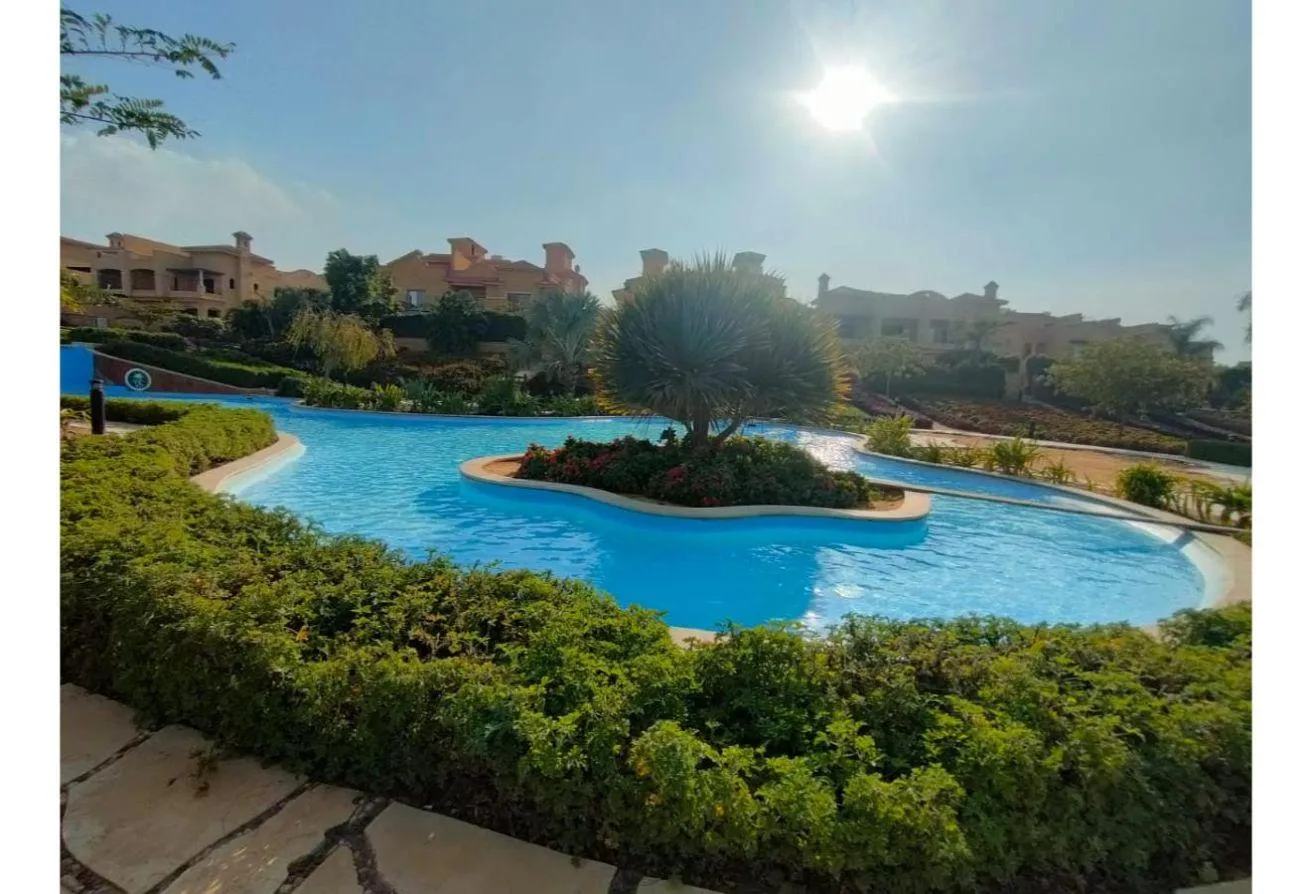 Sale in Leena Springs: للبيع فيلا مستقلة للبيع في لينا اسبرينج -القاهرة  
