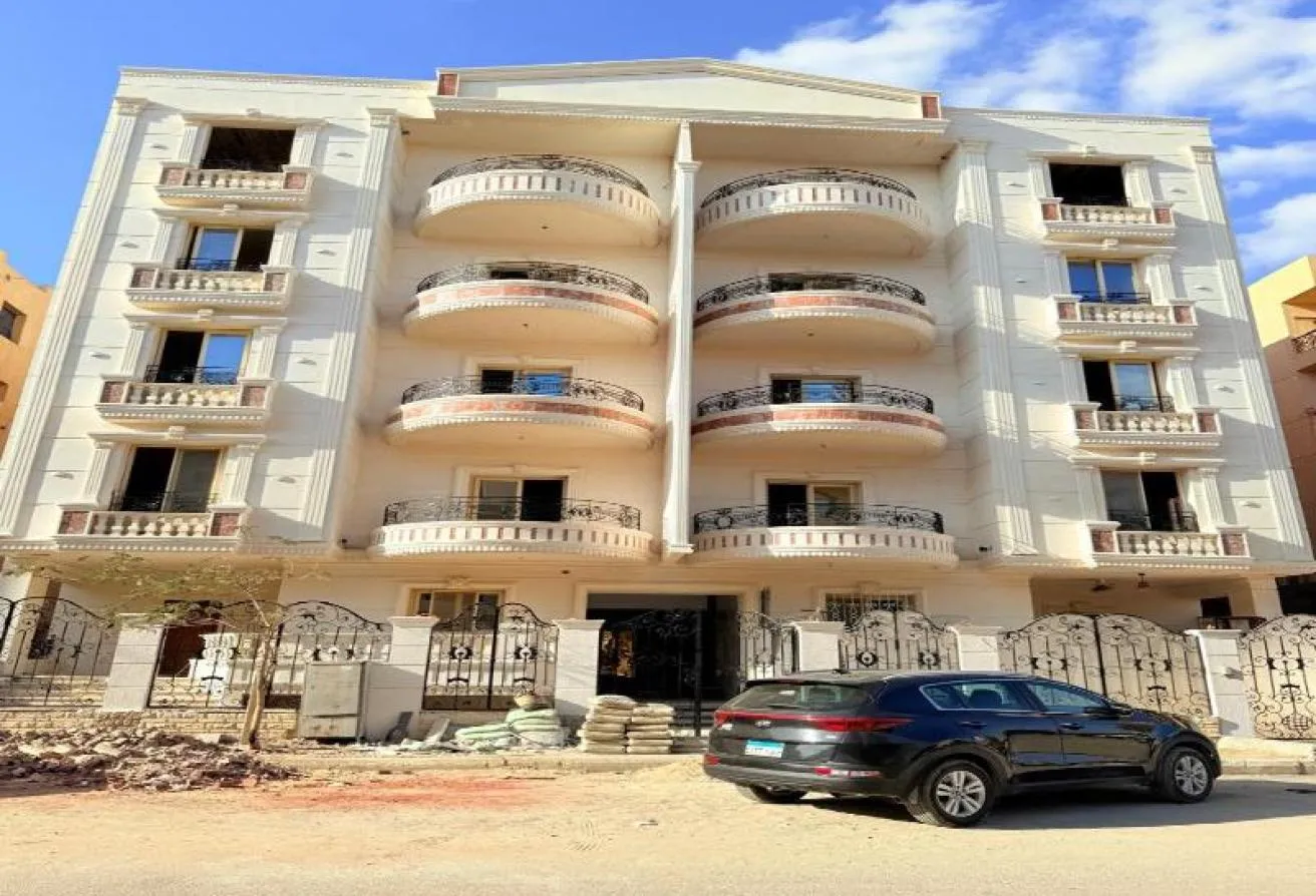 Sale in Touristic Zone 6: شقة 270 امام مول العرب بالسياحية السادسة بسعر مميز