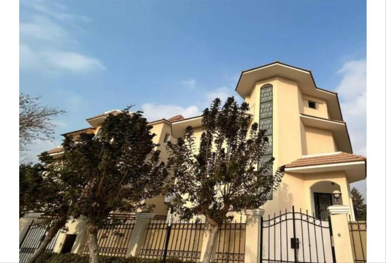 Rent in Mena Garden City: فيلا للايجار مينا جاردن سيتي كمبوند