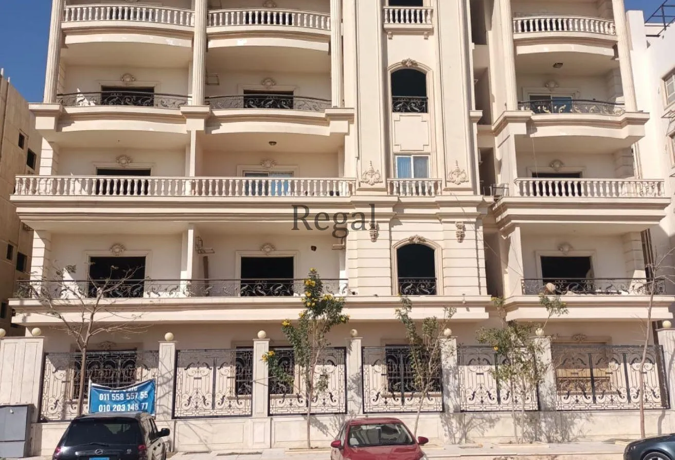 البيع في كمبوند اللوتس: فيلا بيزمنت بمساحة 350 متر+ جاردن بمساحة 600 جاردن 