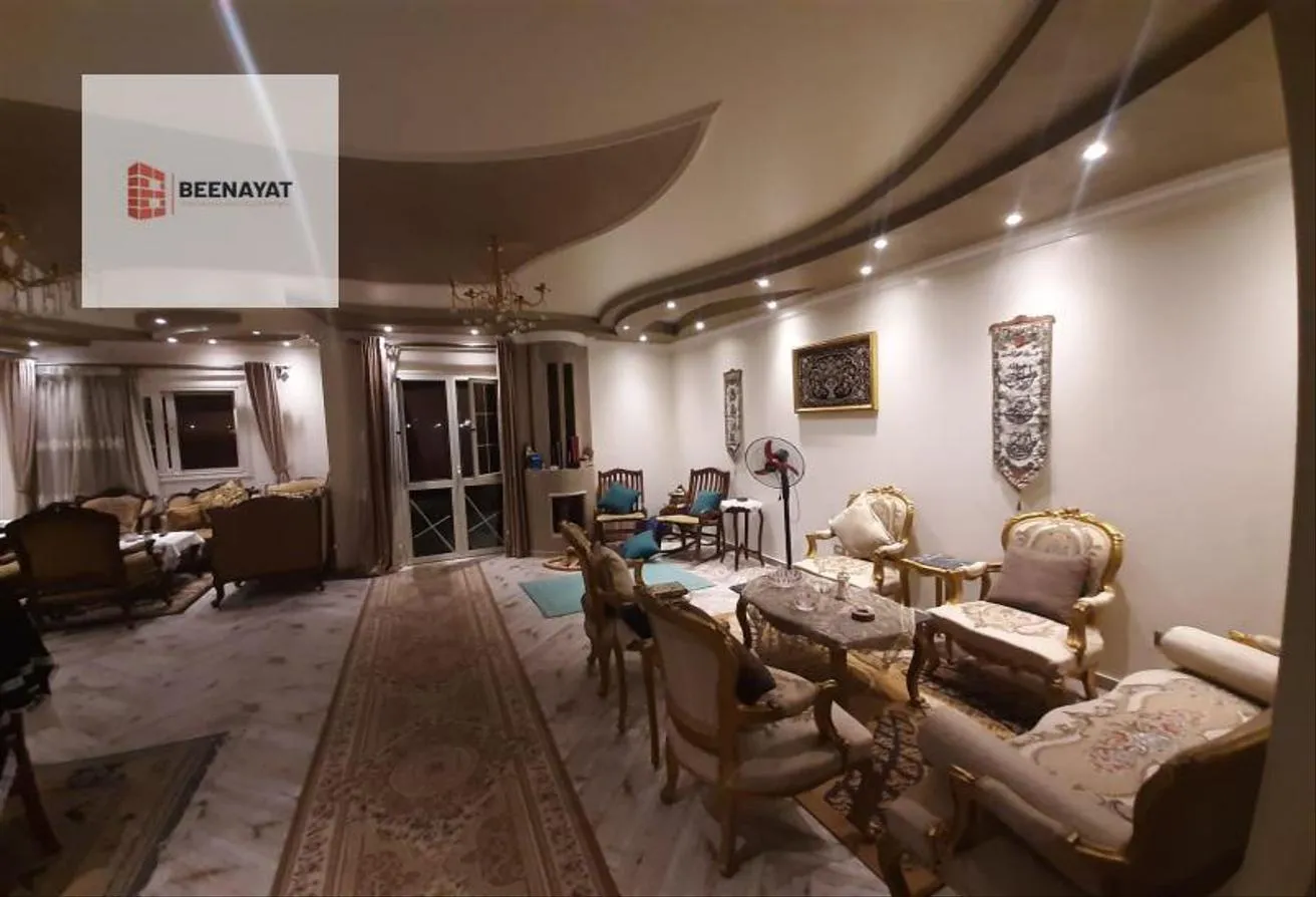 Sale in El Yasmeen 6: للبيع شقه 200 متر في الياسمين 6 سوبر لوكس