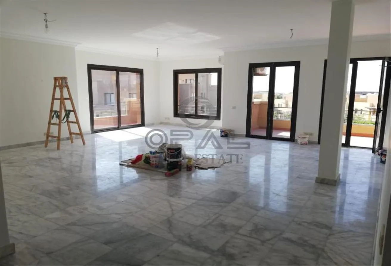 Sale in Casa: Penthouse for sale inside Casa 299m beverly hills