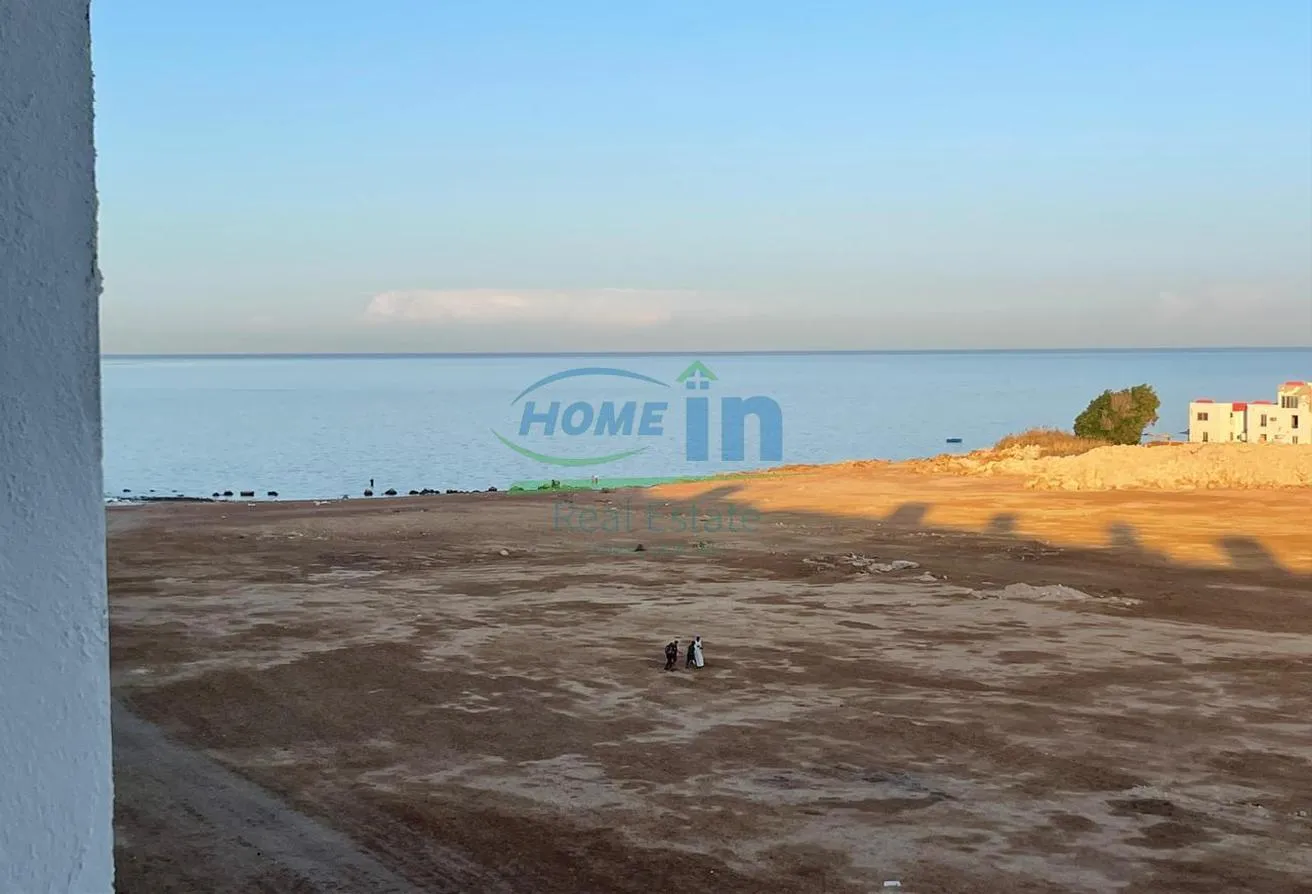 Sale in Fanadir Bay: Flat in Fanadir bay sea view with private beach